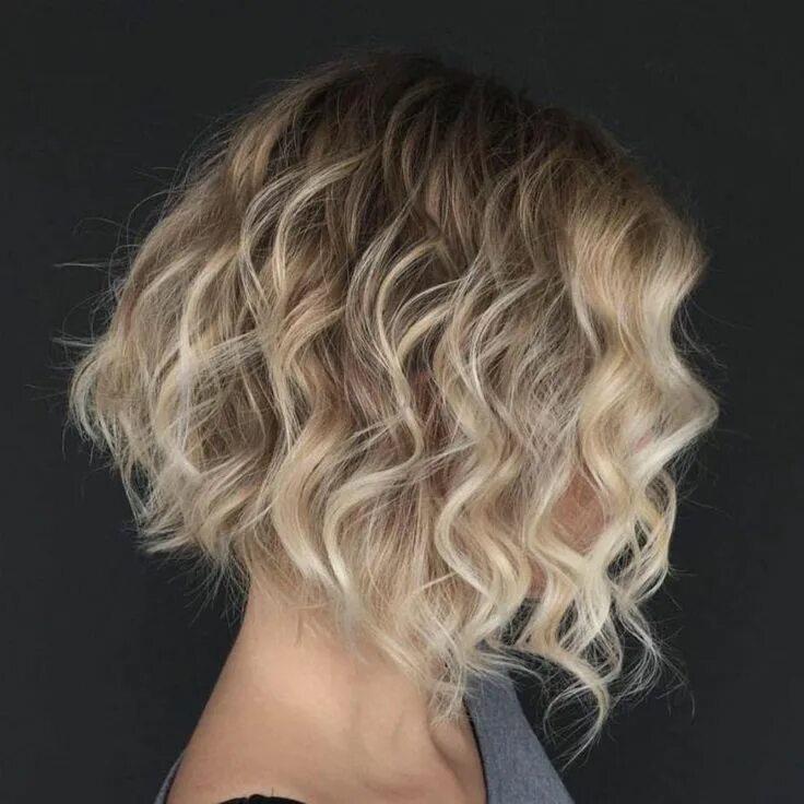 Прическа легкие волны на каре Wavy Blonde Ombre Bob Haircuts for fine hair, Bobs for thin hair, Hairstyles for