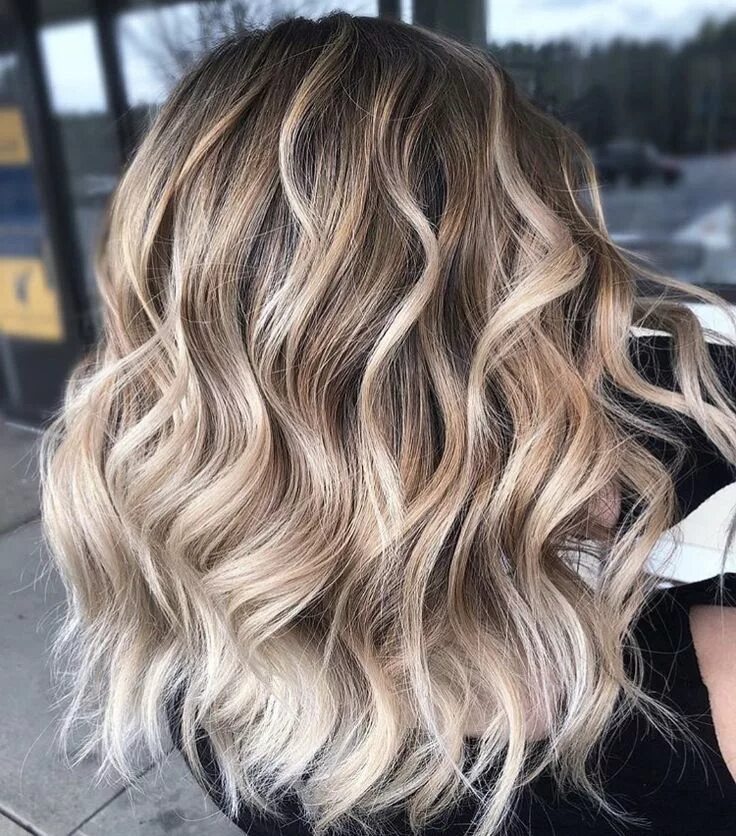 Прическа легкие волны на средние Pin on peinados Hair styles, Spring hairstyles, Hair color