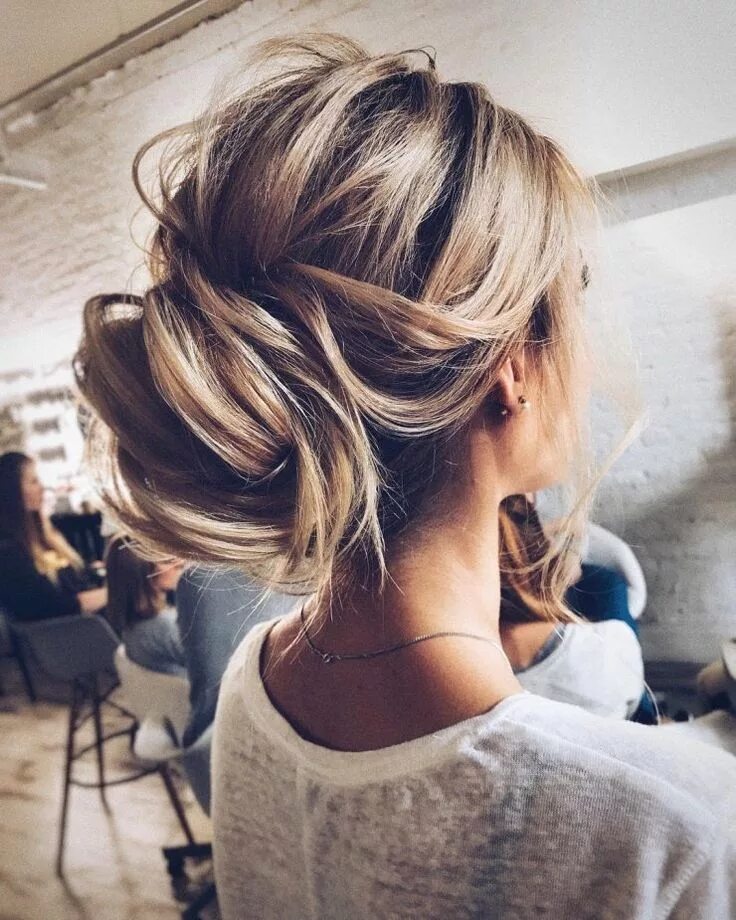 Прическа легкий беспорядок ☆ ♛ ☆ ♛ - Easy updo hairstyles, Long hair styles, Hairstyles for thin hair