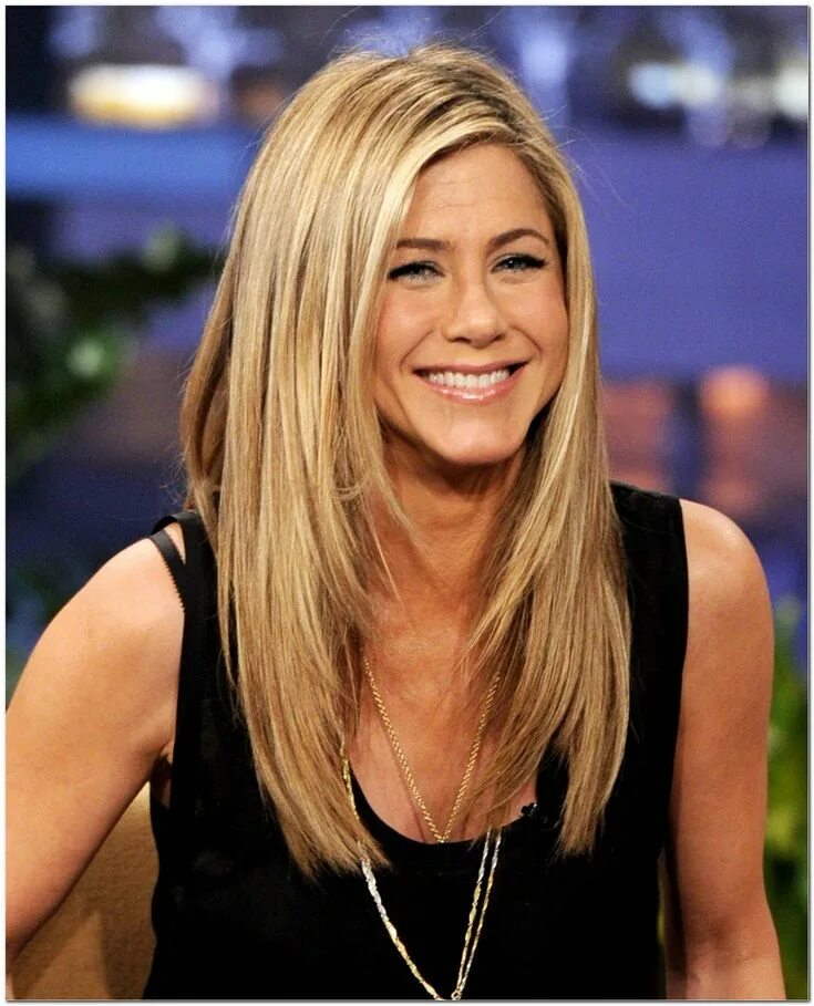 Прическа лесенка на средние волосы фото Frisur Jennifer Aniston Jennifer aniston hair, Long hair styles, Straight hair c