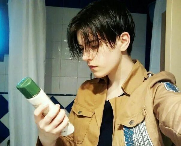 Прическа леви как сделать Levi Ackerman-- Attack of Titan Стрижки парней, Азиатские мужские прически, Подр