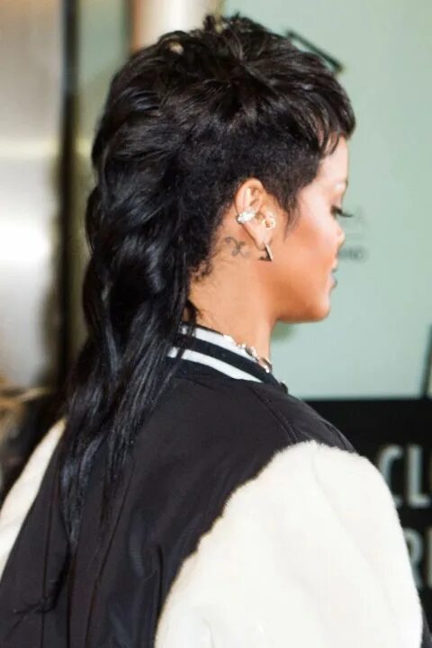 Прическа малет на девушке длинные волосы Rihanna's Most Iconic Hair Looks Rihanna short hair, Rihanna hairstyles, Hair lo