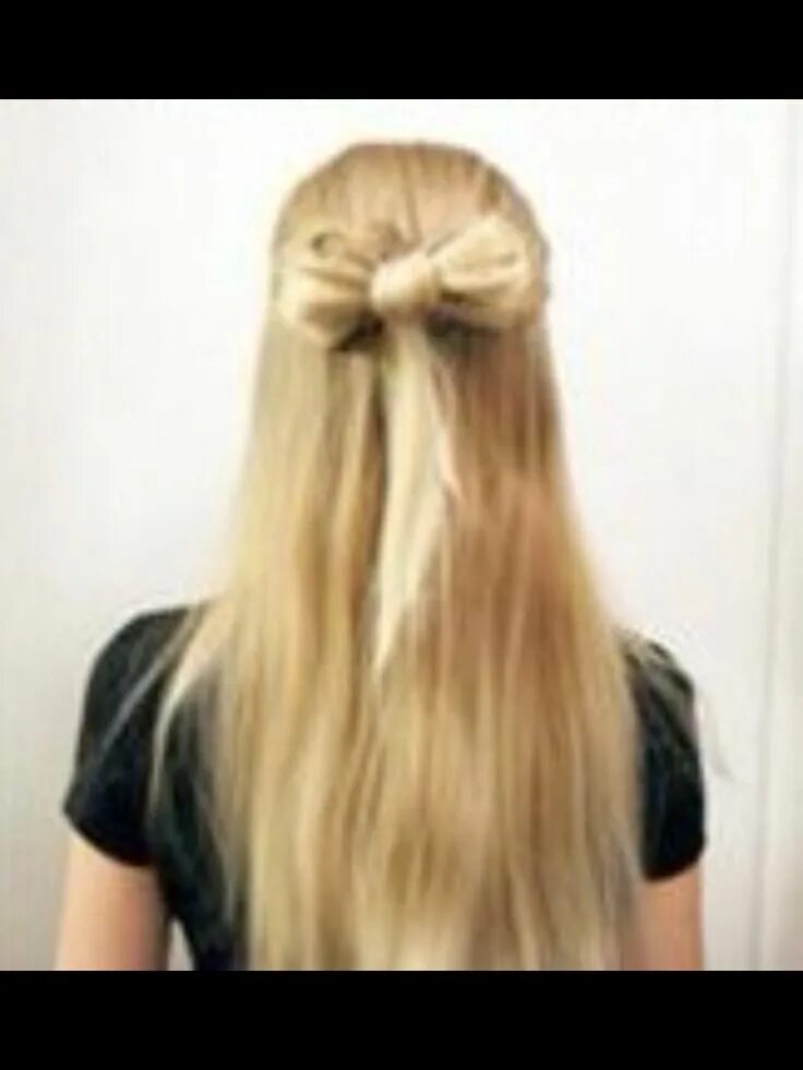 Прическа мальвина для девочки How to Create a Bow Shaped Ponytail Hair beauty, Hair makeup, Hair styles