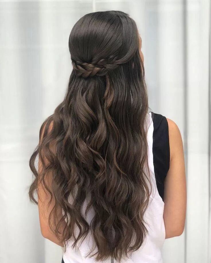 Прическа мальвинка на длинные волосы для девочек pinterest: alexafinn10 * Loose hairstyles, Long hair styles, Easy hairstyles for