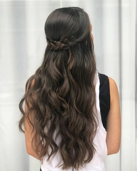 Прическа мальвинка на длинные волосы для женщин 26 ideias de penteados com trança - Guita Moda Loose hairstyles, Long hair style