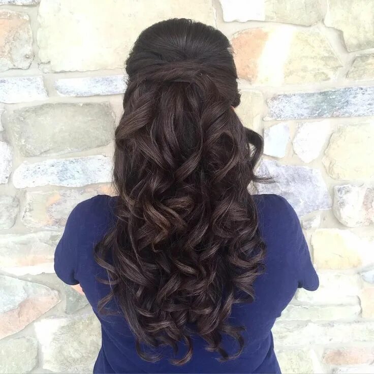 Прическа мальвинка на средние волосы с локонами half up half down with big bouncy curls! Bride hairstyles for long hair, Hair st