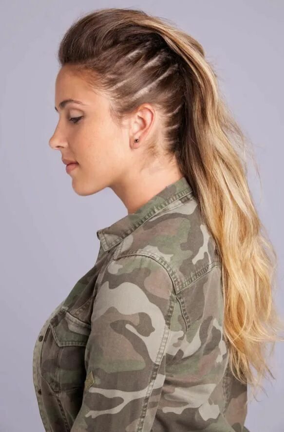 Прическа милитари женская Long hair mohawk Check more at https://yve-style.com/hairstyles/mohawk-hairstyle