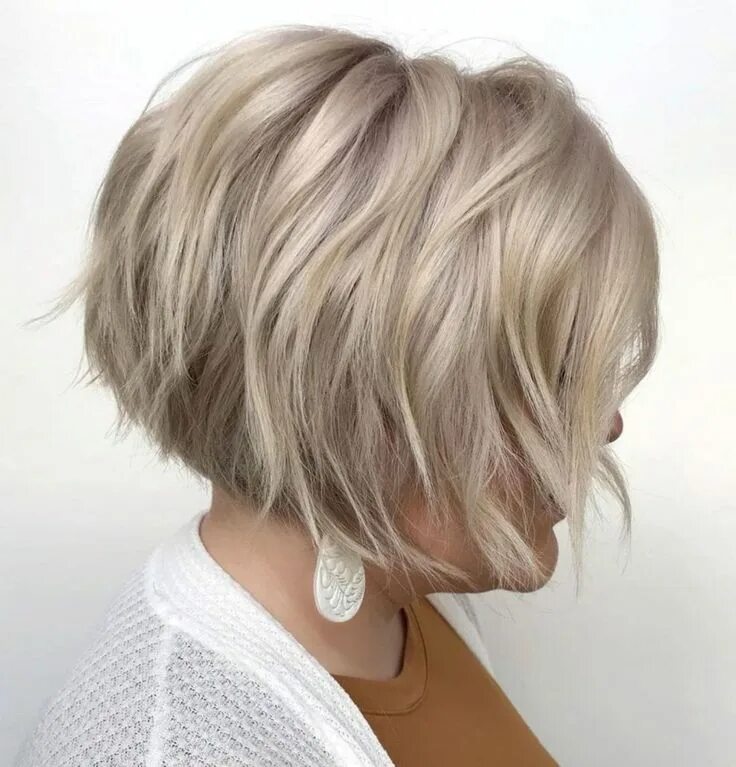 Прическа многослойный боб женская 50 Hottest Stacked Haircuts to Try in 2023 Stacked haircuts, Stacked bob haircut