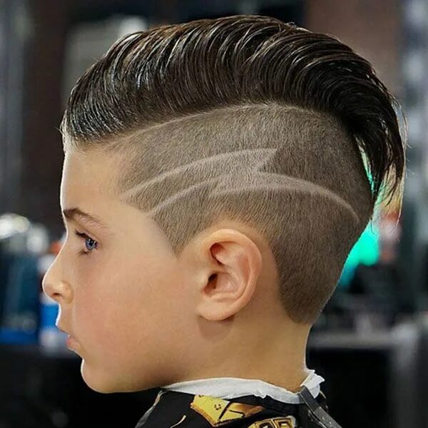 Прическа молния 55 Cool Haircuts For Kids To Get in 2024 Cool boys haircuts, Little boy haircuts