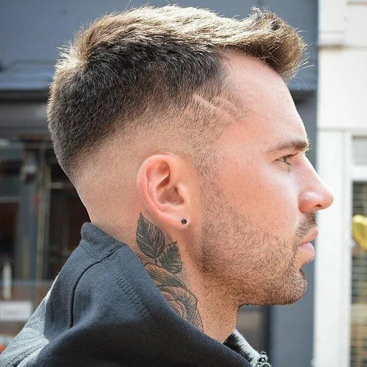 Прическа мужская сбриты бока Erkek saç Modelleri 2021 Man Hairstyles Erkek saç modelleri, Erkek saç kesimleri