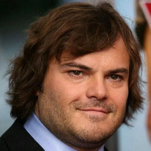 Прическа мужская средние волосы круглое лицо Pin by Laura Juvera on rostro redondo Round face men, Jack black, Male face shap