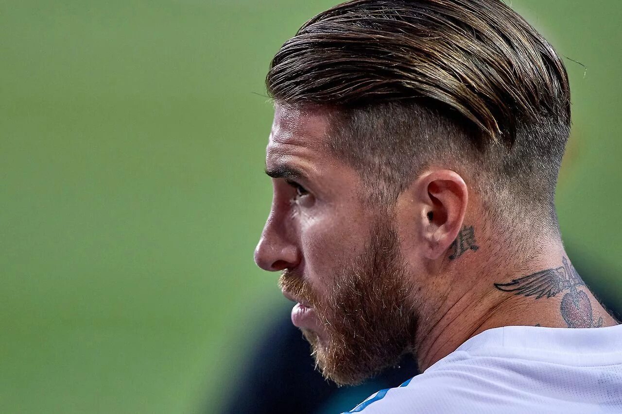 Прическа мужской футболист Pin su Sergio Ramos Capelli uomo, Capelli, Calcio