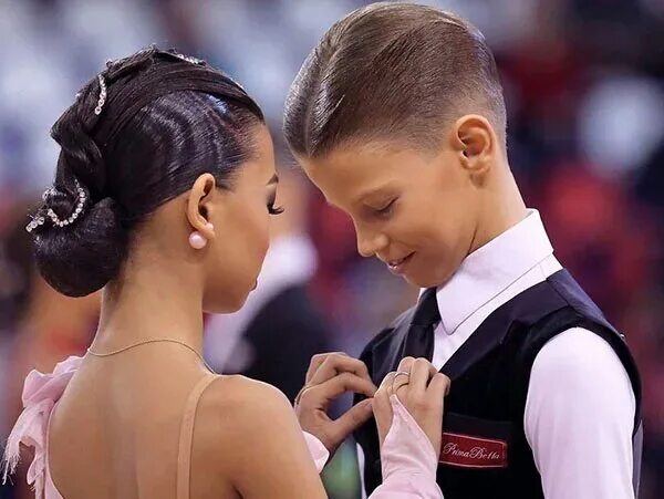 Прическа на бальные танцы для девочек дети Статьи сообщества ТСК "Dance Time" ВКонтакте