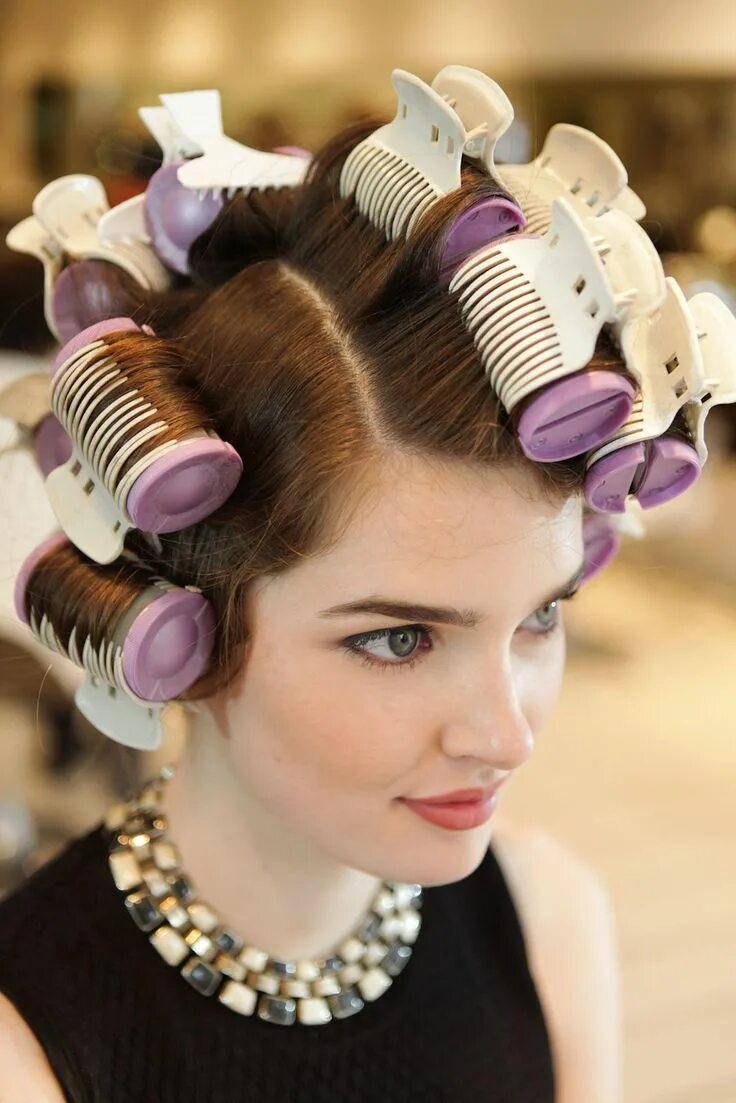 Прическа на бигуди на длинные волосы Styles Created With Hot Rollers Hot roller curls, Hot rollers hair, Hot rollers