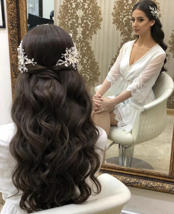 Прическа на длинные густые Pin on Hairstyles Bride hairstyles, Wedding hairstyles, Long hair styles