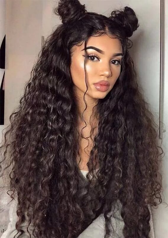 Прическа на длинные кучерявые волосы Cutest Long Curly Hairstyles With Top Knots in 2019 Long hair styles, Trendy hai