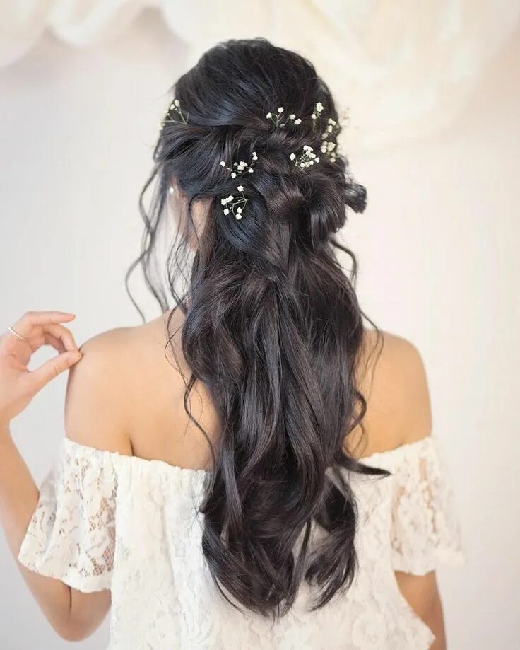 Прическа на длинные распущенные прямые 44 Gorgeous Half Up Half Down Hairstyles Model rambut pengantin, Ide gaya rambut