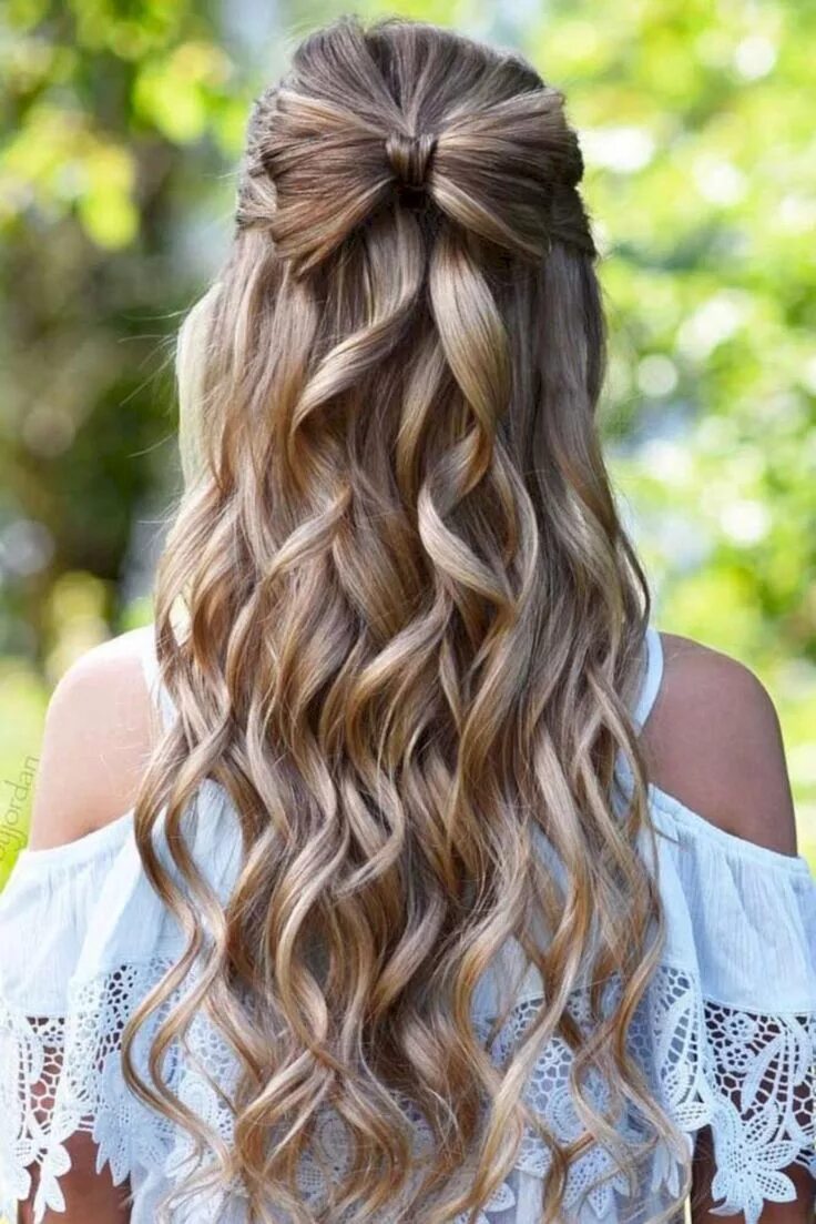 Прическа на длинные волосы 11 лет Stunning half up half down wedding hairstyles ideas no 114 Penteados estilosos, 