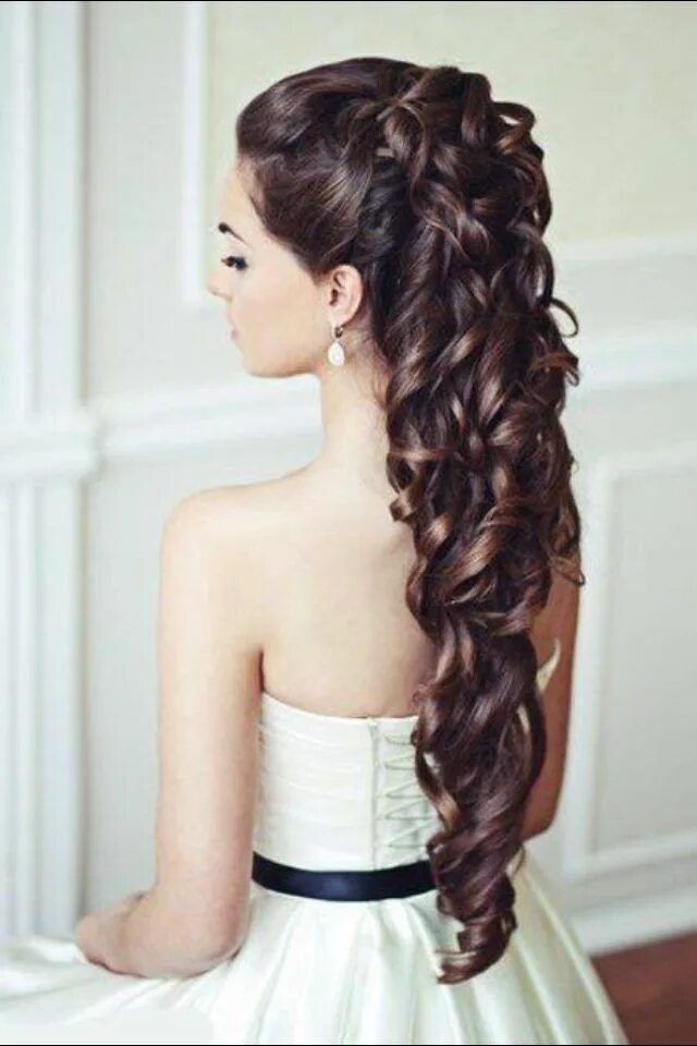 Прическа на длинные волосы 15 лет Pin by Kenzie White on Wedding Curly wedding hair, Hair styles, Long hair styles