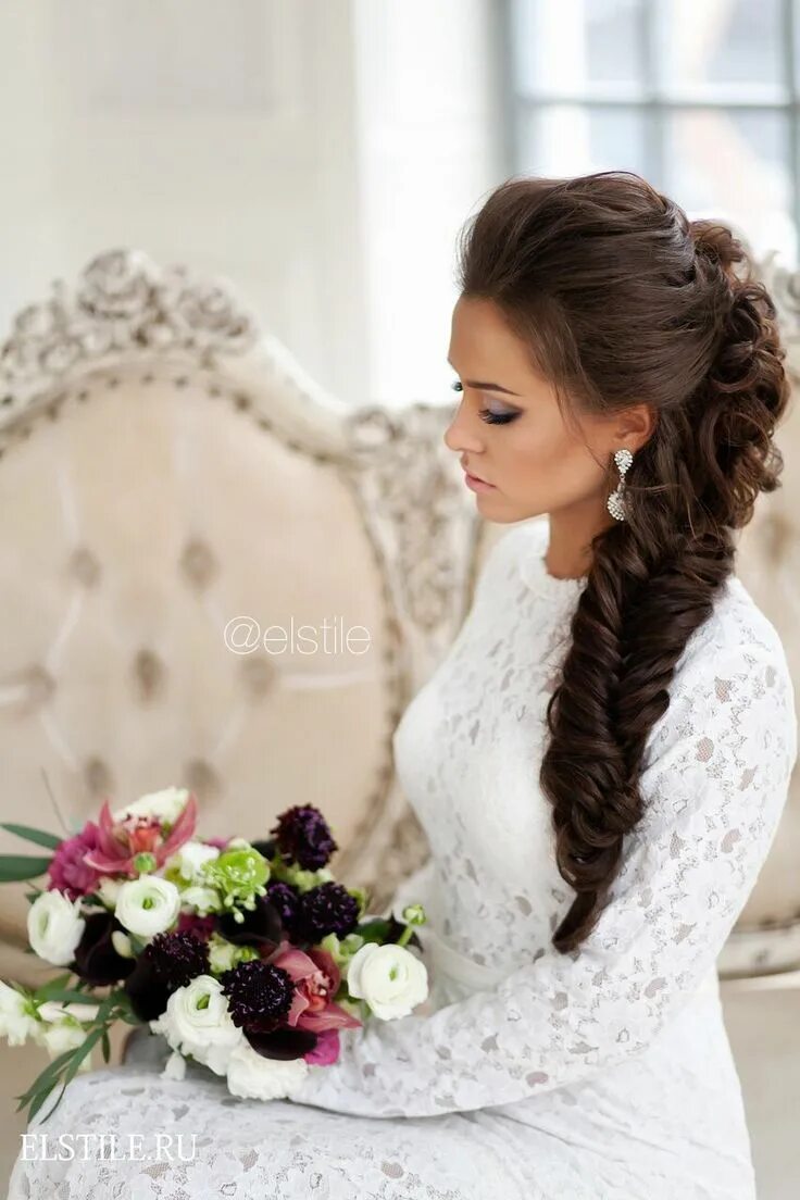 Прическа на длинные волосы на роспись Lovely bridal look Make up, hairstyles . Wedding hairstyles, Braided hairstyles 