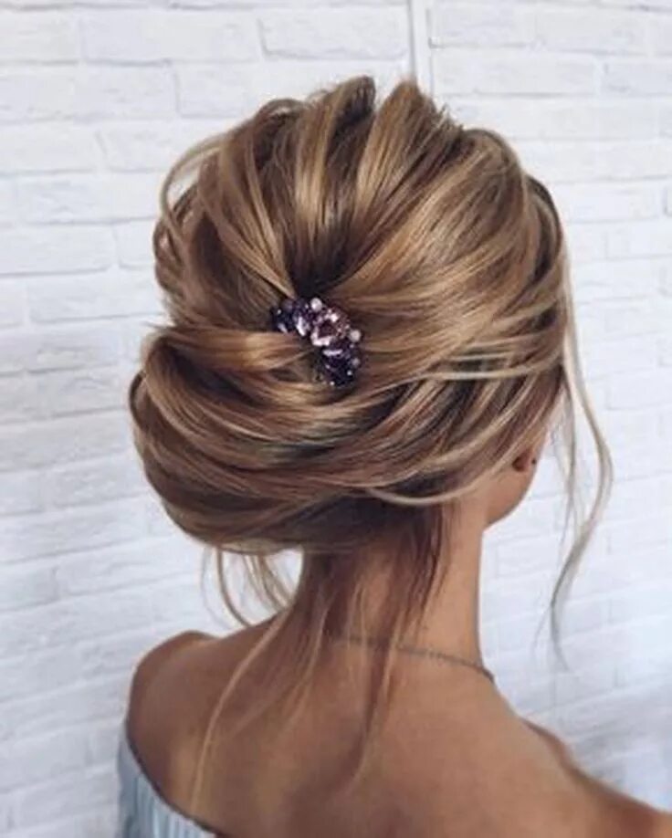 Прическа на длинные волосы на свадьбу гостье Untitled Bridal hair updo, Hair styles, Wedding hairstyles