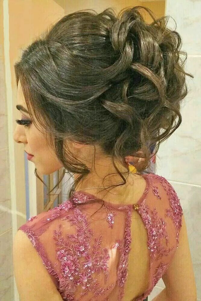 Прическа на длинные волосы на торжество девушке Pin by Ximena Montenegro on Cabello Bun hairstyles for long hair, Bridesmaid hai