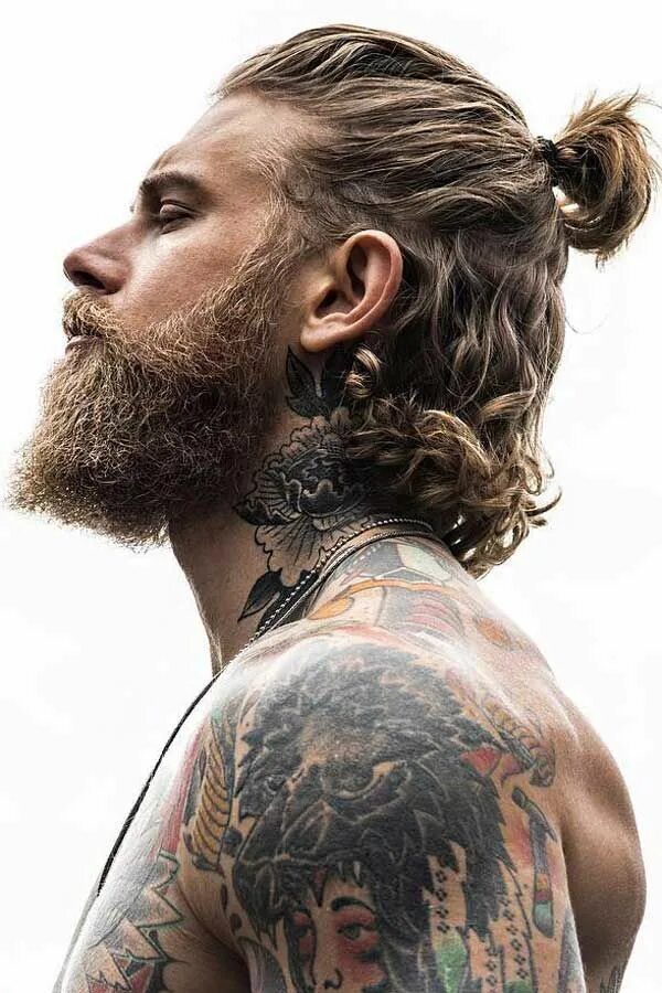 Прическа на длинные волосы парню The Full Gallery Of The Most Picturesque Man Ponytail Hairstyles Man ponytail, C