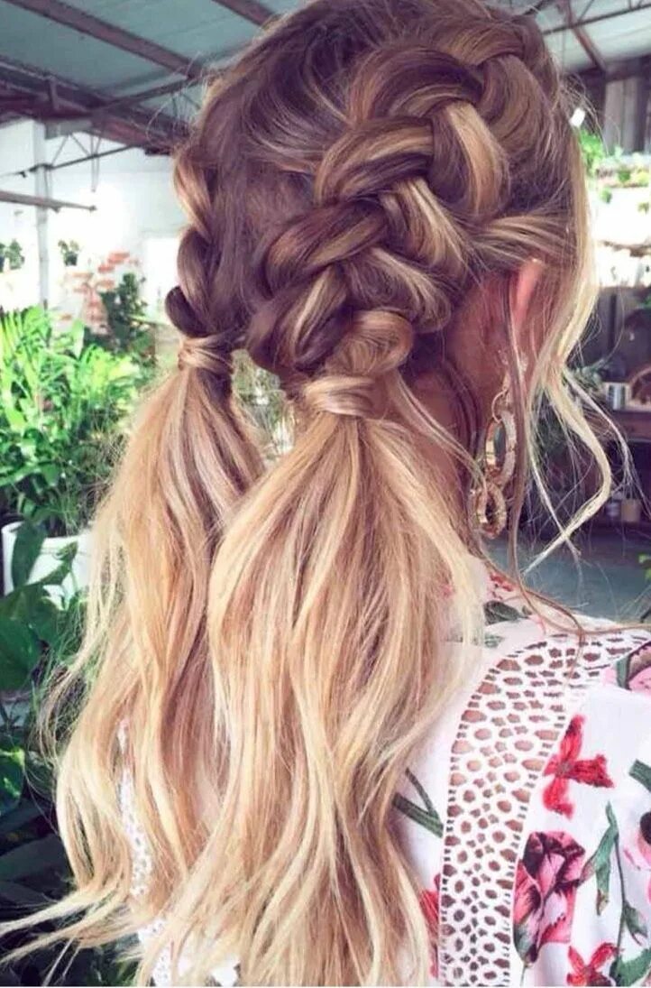 Прическа на длинные волосы последний звонок Pin by Brianna Puckett on t a n g l e d Braids for long hair, Medium hair styles