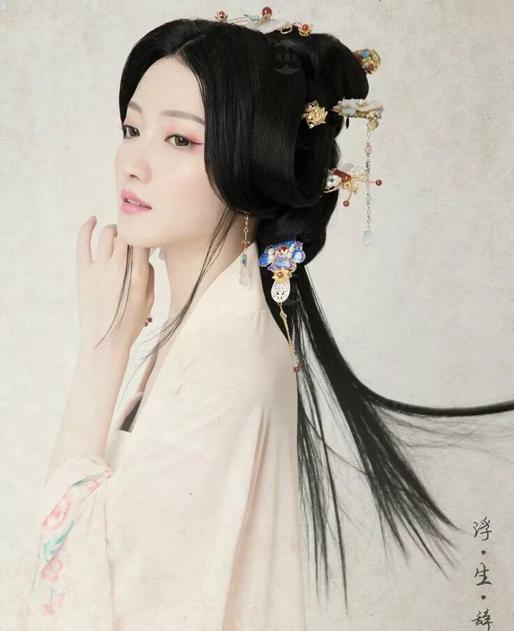 Прическа на длинные волосы японские Ghim của Sally trên Pretty hanfu Cosplay, Nụ cười, Kiểu tóc