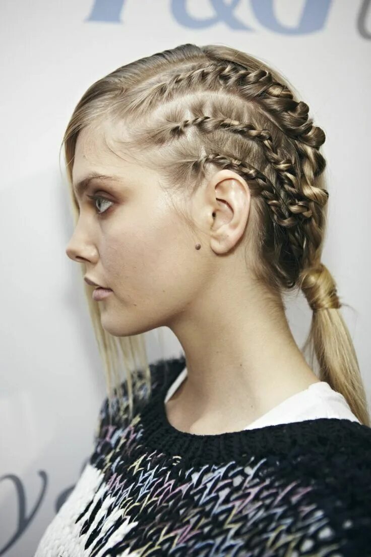 Прическа на длинных волосах жгутики Toronto Fashion Week Spring 2013 backstage beauty: A twisted hair and modern tak