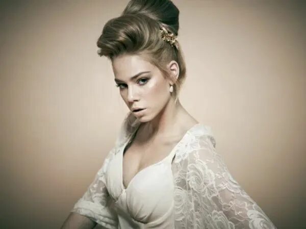 Прическа на фотосессию на длинные Gorgeous Bouffant Hairstyles Ideas You'll Fall In Love With Long to short hair, 