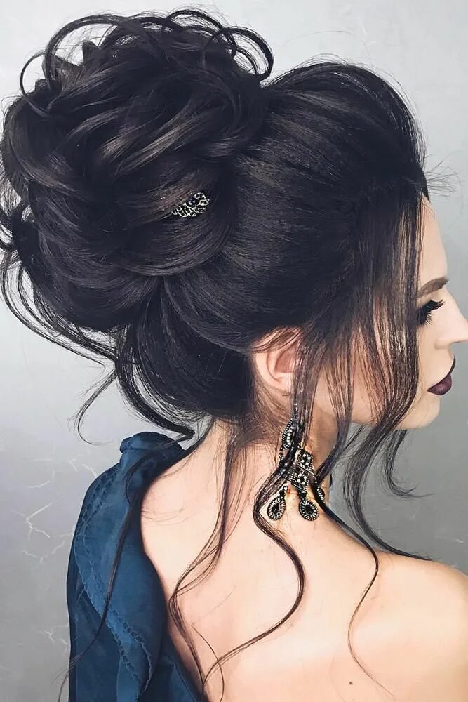 свадебные прически с начесом Long hair styles, Bouffant hair, Long bridal hair