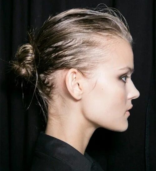 Прическа на грязную голову средние волосы 10 Trendige Ballerinas Inspired Messy Bun Frisuren Wet look hair, Short hair sty