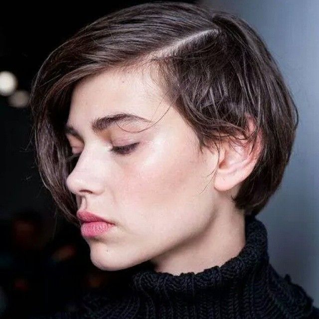 Прическа на грязные короткие волосы Pin by Mackenzie Collier on My hurrr Short bob hairstyles, Hair styles, Short ha