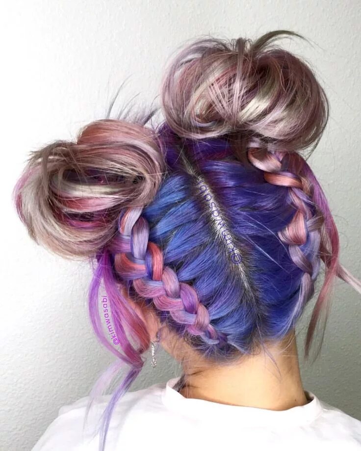 Прическа на каре с канекалоном See this Instagram photo by @kimwasabi * 723 likes Long hair styles, Braids for 