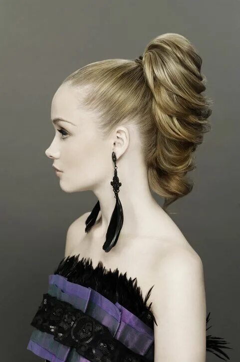 Прическа на концерт на длинные волосы www.sharonblain.com Image from Step-By-Step DVD How To Do...Creative Braids hair