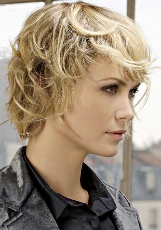 Прическа на короткие волосы без укладки short wavy hairstyles - Google Search Short shaggy haircuts, Short shag hairstyl