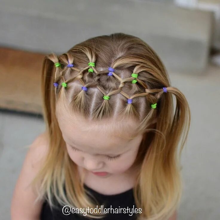 Прическа на короткие волосы крабиками девочки Elastic twisted headband. After I took this picture, I bobby pinned back both of