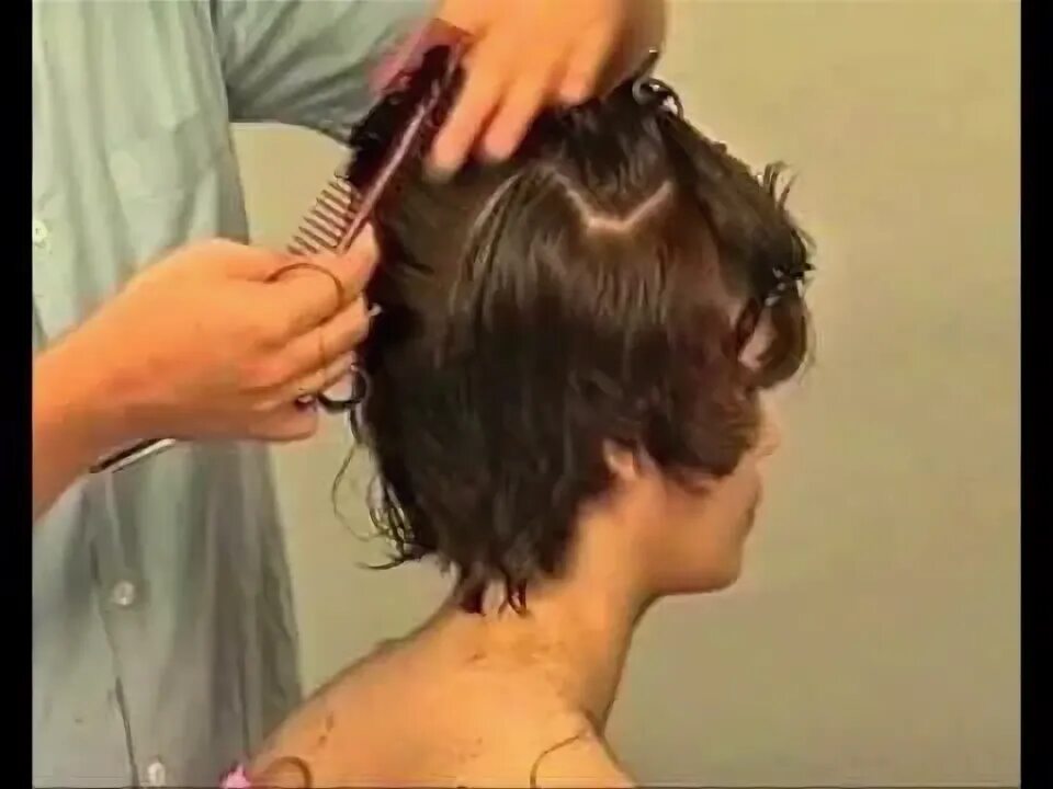 Прическа на короткие волосы видео уроки Pin on Hair stuff