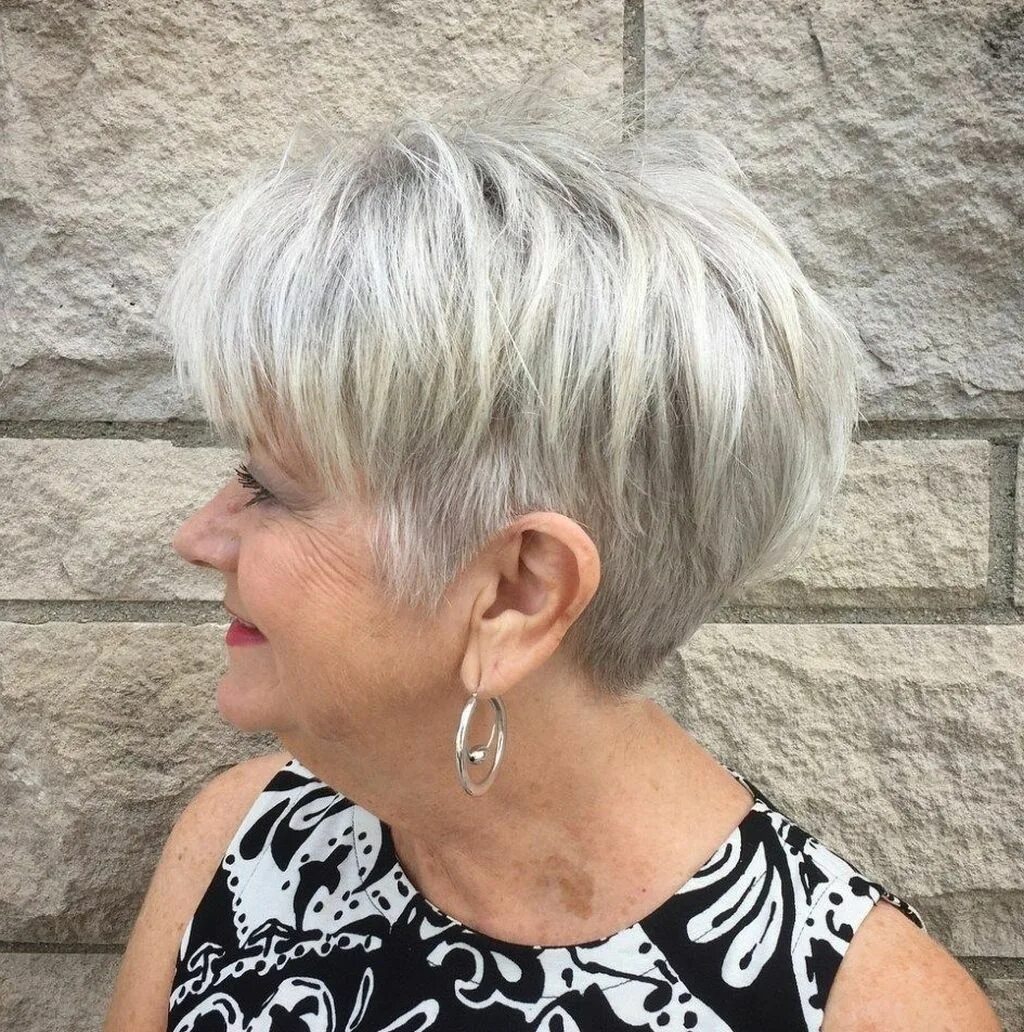 Прическа на короткие волосы взрослой женщине 32 Amazing Hairstyles for Women Over 60 to Look Younger Short hair cuts, Over 60