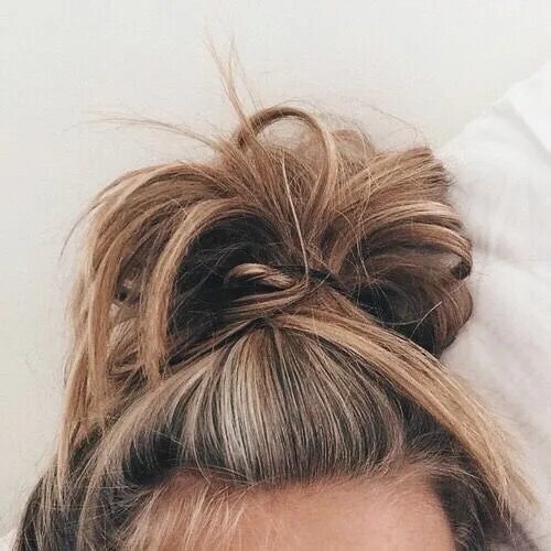 Прическа на макушке фото ➶ pinterest: TypicalBieber ➴ Hair styles, Hair lengths, Long hair styles