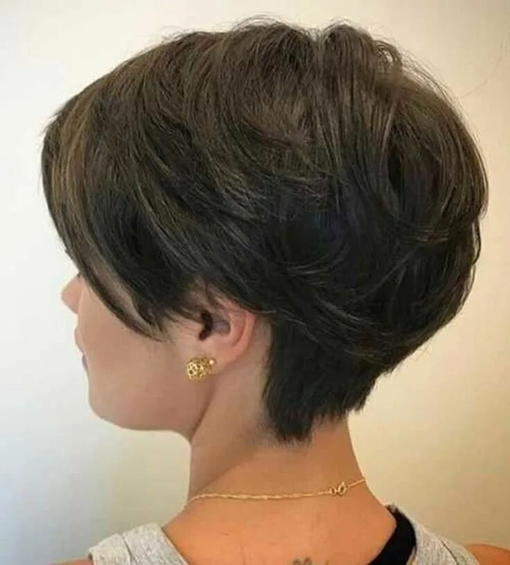 Прическа на ножке для женщин Pin on short hairstyles for thick hair