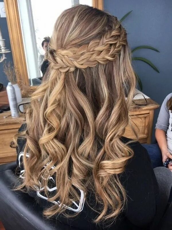 Прическа на последний звонок на длинные Top 20 Half Up Half Down Wedding Hairstyles Down curly hairstyles, Medium length