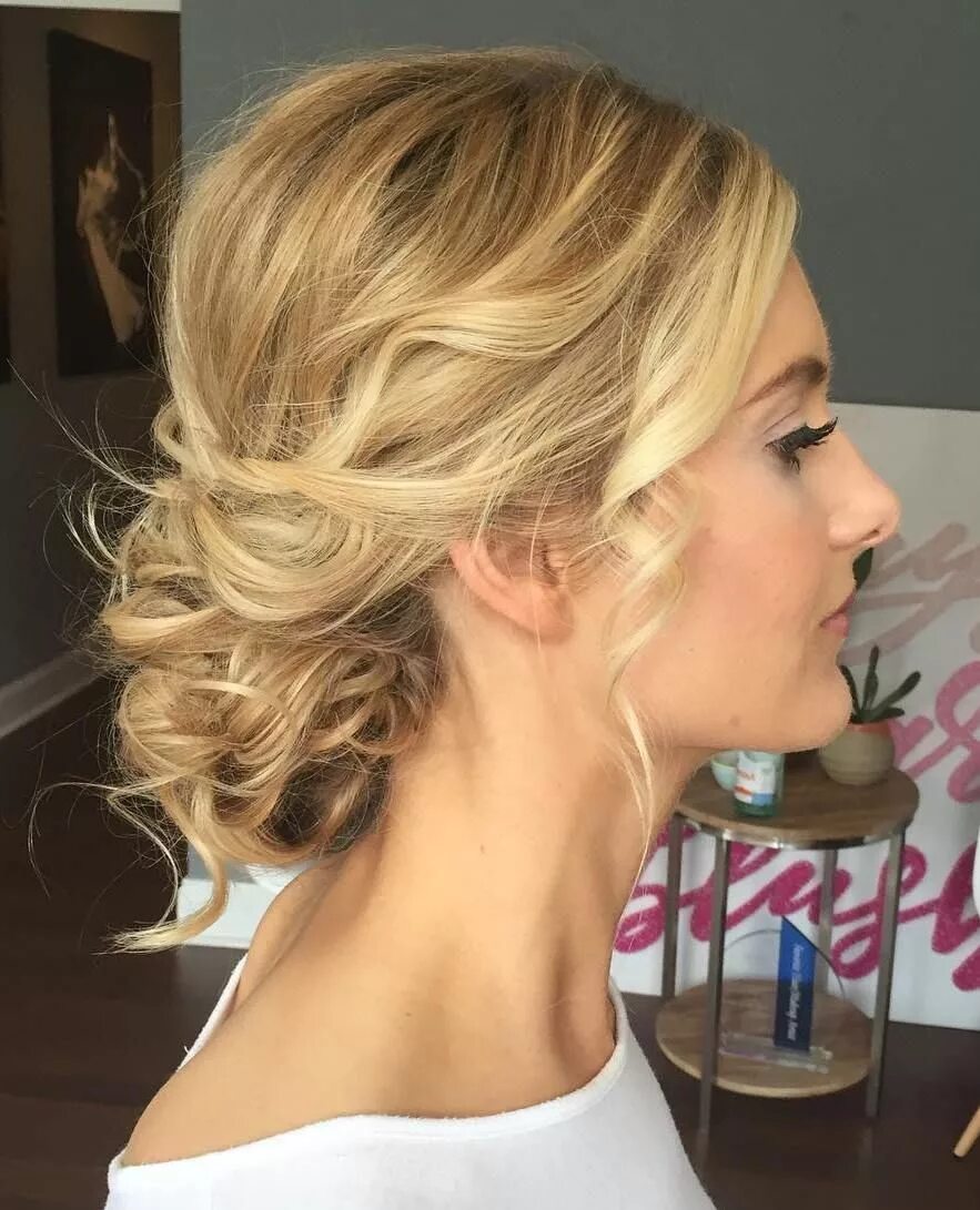 Прическа на редкие волосы средней длины 60 Updos for Thin Hair That Score Maximum Style Point Wedding hairstyles thin ha