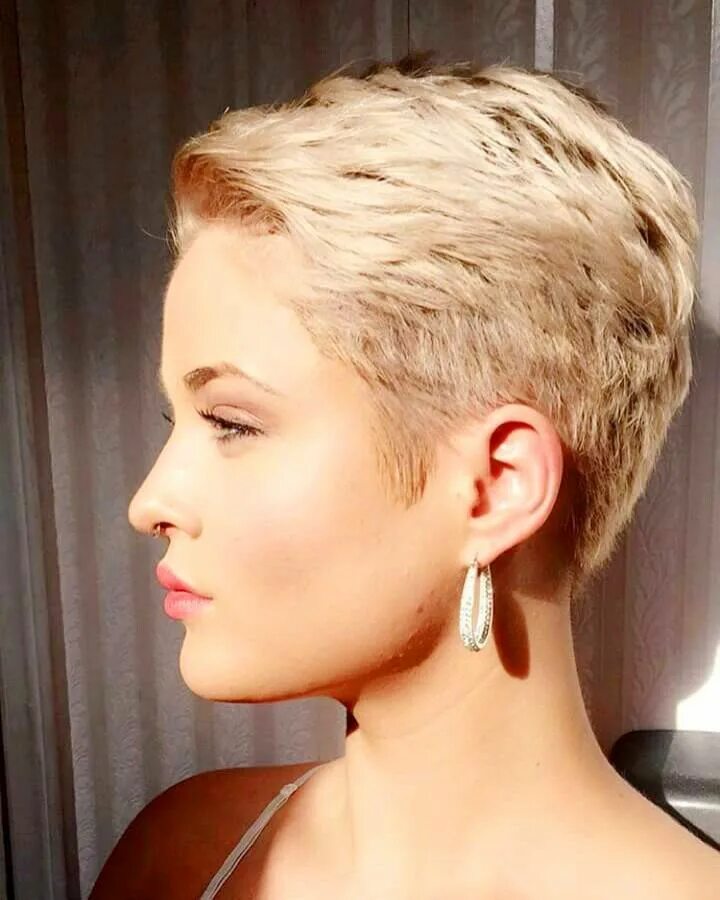 Прическа на сильно короткие волосы Favorite Pixie Hairstyles Ideas (112) Super short hair, Short hair styles, Very 