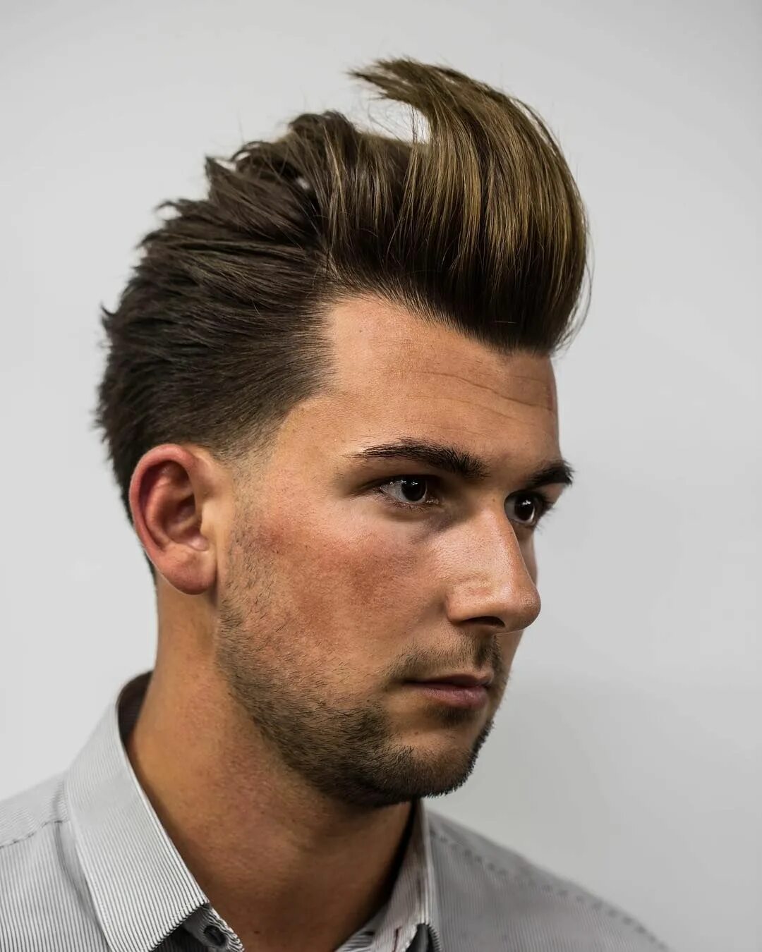 Прическа на средние мужские короткие 20 Medium Length Men's Haircuts (2024 Styles) Medium length mens haircuts, Mediu