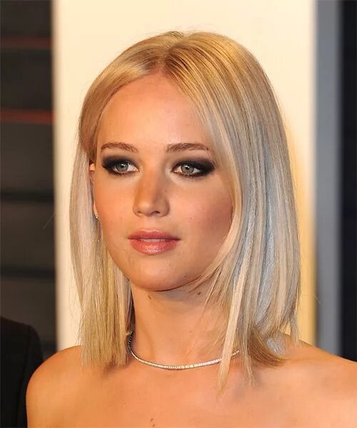 Прическа на средние тонкие жидкие волосы Jennifer Lawrence Medium Straight Light Champagne Blonde Bob Haircut Jennifer la