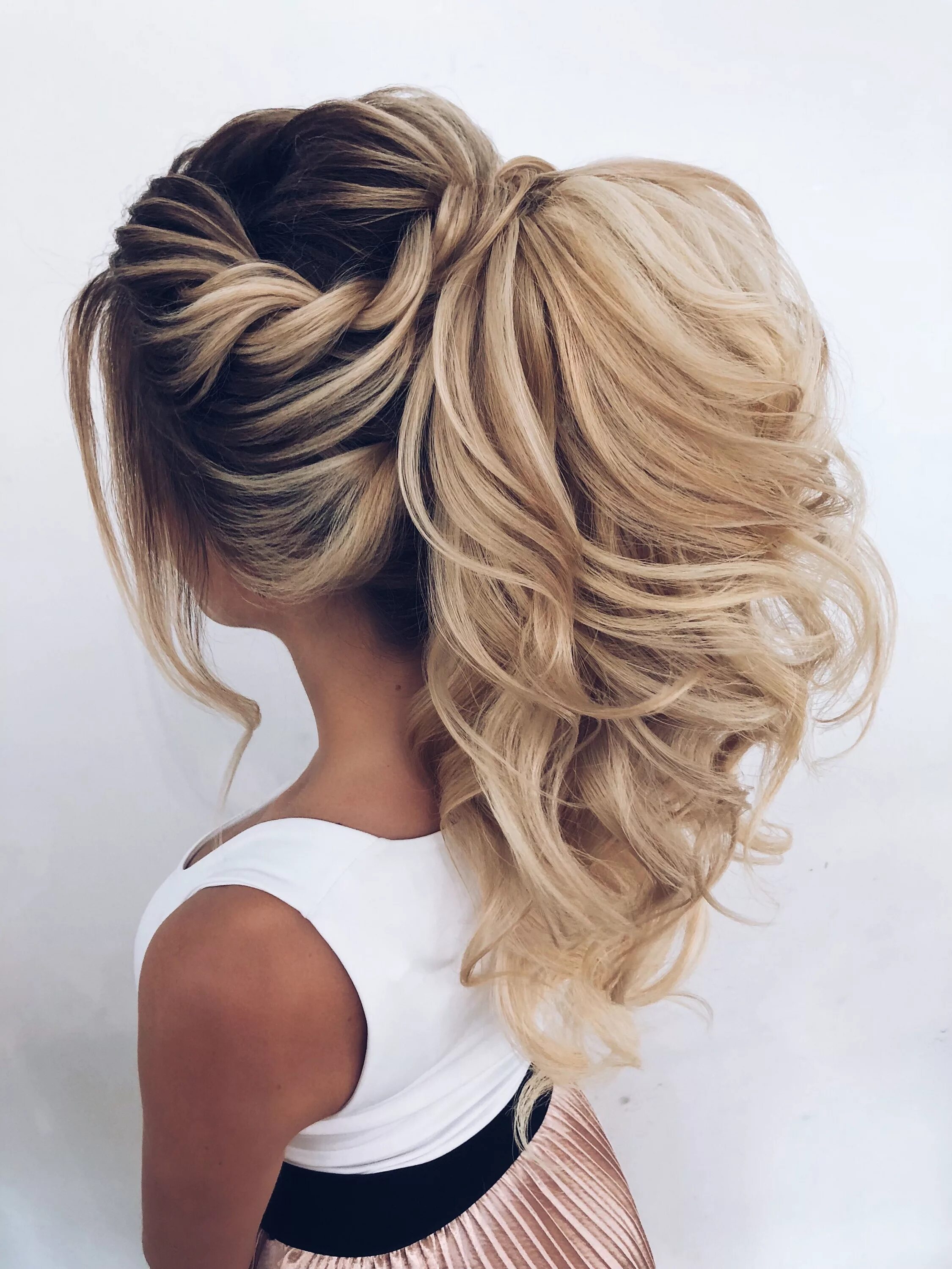 Прическа на средние волосы 11 класс Свадебные прически и макияж Москва Long hair styles, Ponytail hairstyles, Hair h