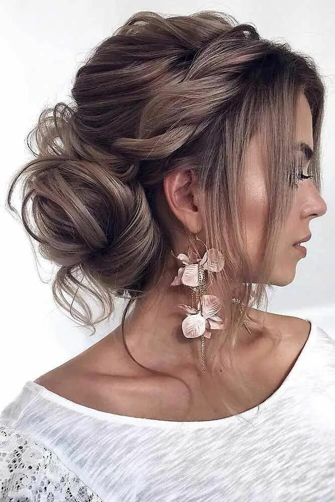 Прическа на средние волосы 2024 тренд 30 Super Trendy Wedding Updos For Long Hair Long hair updo, Long hair styles, Vi