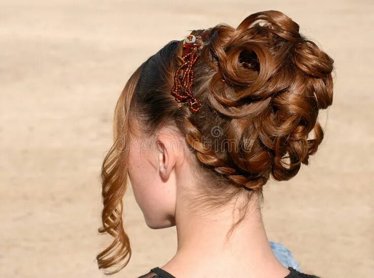 Прическа на средние волосы 6 класс Hairstyle stock image. Image of family, happy, curled - 3567973 Prom hairstyles 